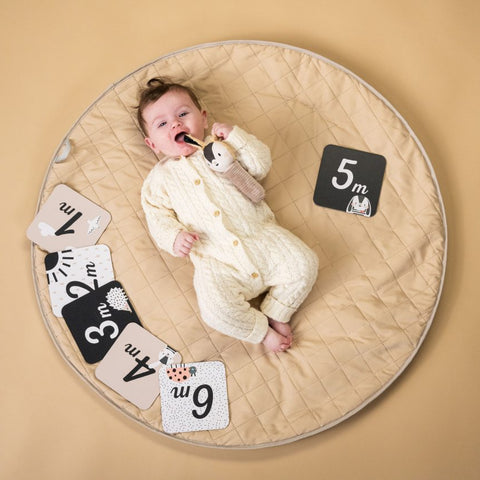 Black & White Newborn Kit